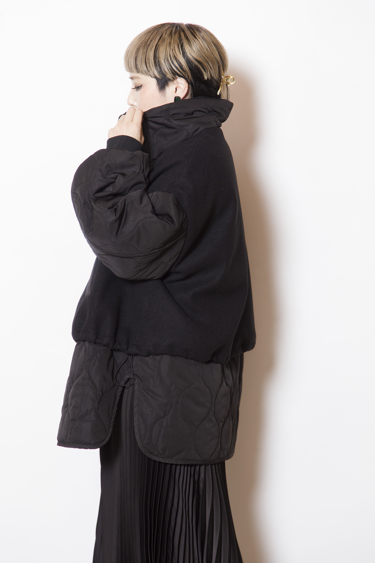 キルティングレイヤードショートコート着用画像