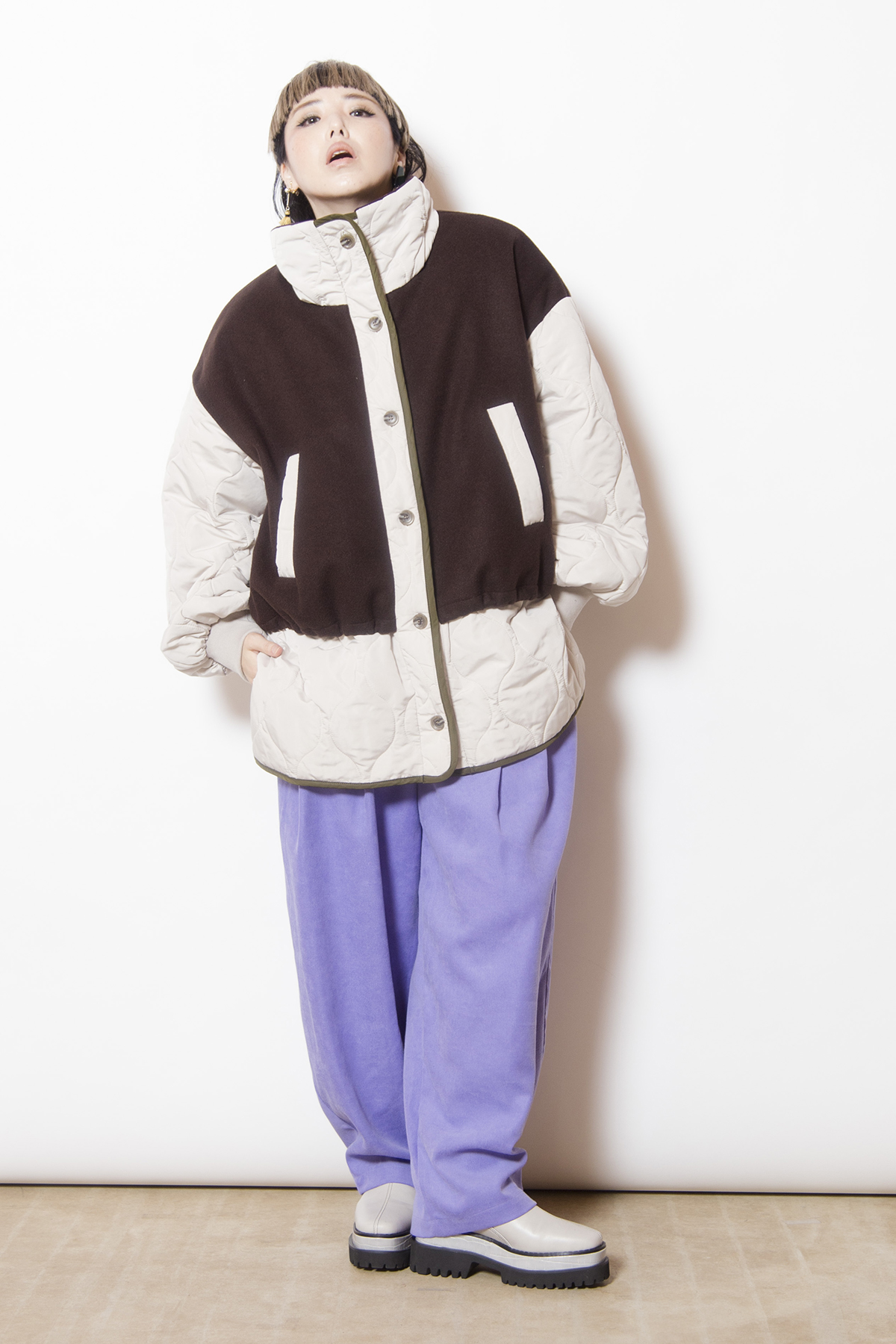 キルティングレイヤードショートコート着用画像