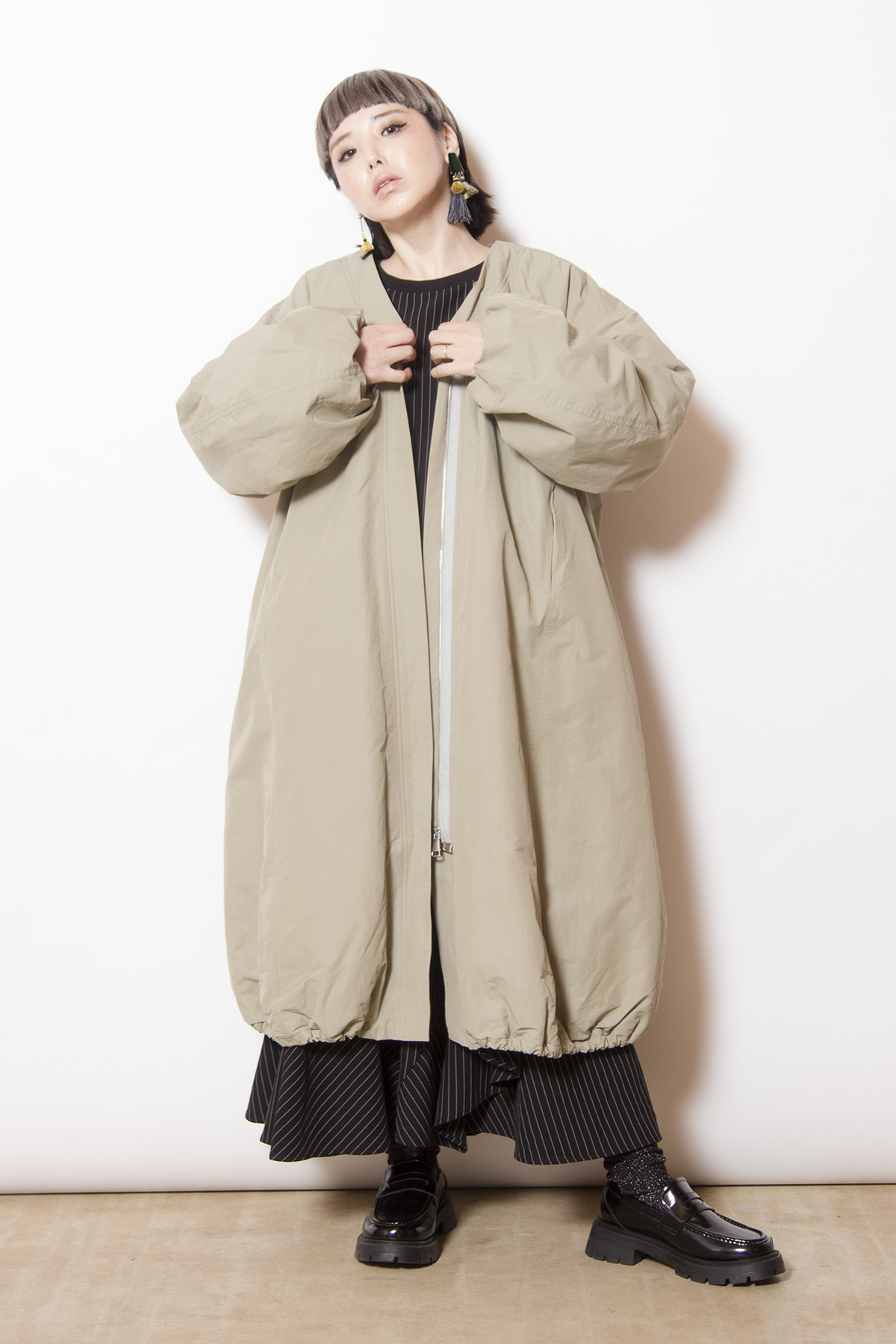 フーデッドバルーンコート着用画像