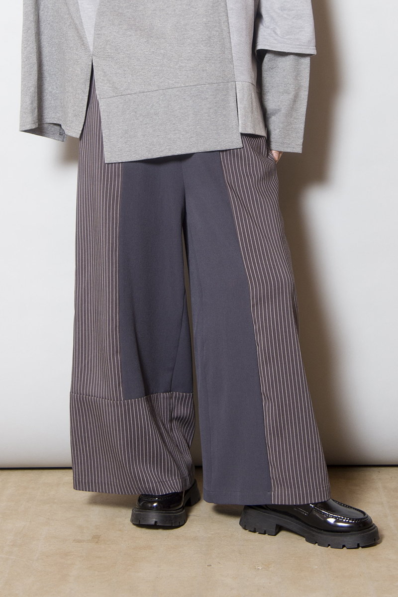 とも☆新品タグ付き⭐️OSMOSIS loafリブ切替ビッグフレアーコート セールアイテム | 【レディースファッション通販・OSMOSIS公式サイト】