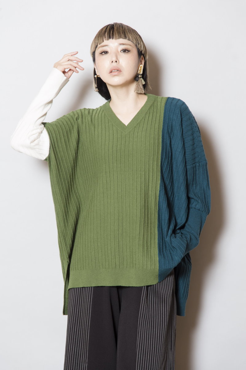 とも☆新品タグ付き⭐️OSMOSIS loafリブ切替ビッグフレアーコート セールアイテム | 【レディースファッション通販・OSMOSIS公式サイト】